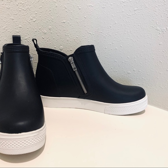 Steve Madden Wedgie RB Waterproof Bootie/10/NEW - Picture 11 of 14